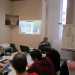 Quando entriamo in aula gli studenti sono impegnati in una lezione di Studio delle luci tenuta dal fumettista bitontino Domenico Sicolo